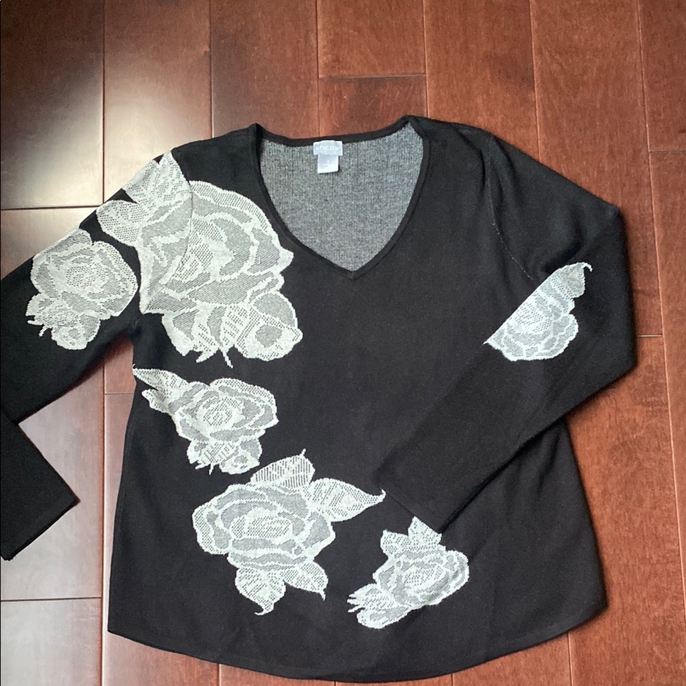 Chico's Black V-Neck Sweater with Gray Floral Design